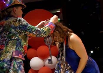 Carnaval van start met sleuteloverdracht