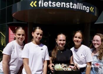 Moederdagfeest in Hartje Brunssum: Een Dag vol Liefde en Lol!