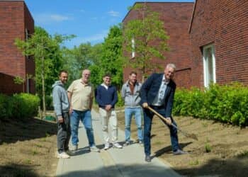 Spoorstraat Gerenoveerd: Einde Wateroverlast voor Bewoners