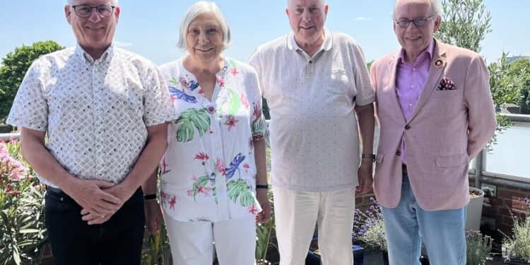 60-jarig bruidspaar OPHELDERS-RÖRIK feliciteert