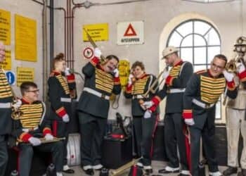 65-jarig jubileum van Edelweiss Heerlen met muziekparade en taptoe