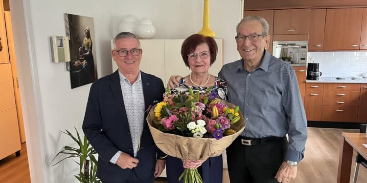 60-jarig Huwelijksjubileum Van De Heer En Mevrouw Janssen-Balter