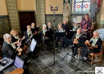 Einde van een muzikaal tijdperk: Mandolinevereniging Troubadour Brunssum sluit na 85 jaar met slotconcert