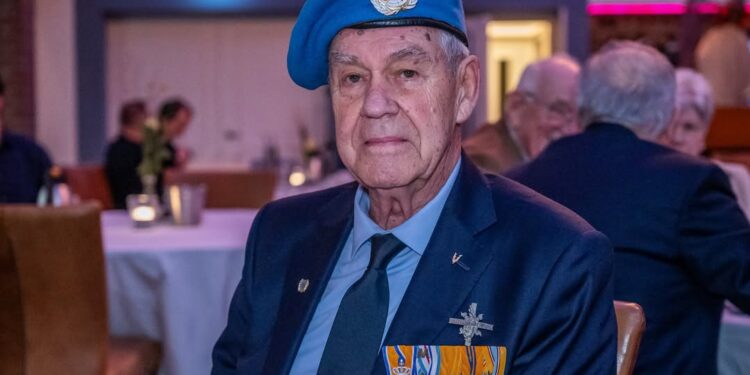 Veteranen Ontmoeten en Vieren in Beekdaelen