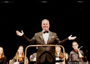 Feestelijk jubileumconcert voor Rob van der Zee