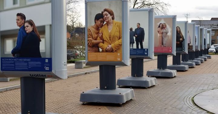 Maak een aansprekende titel bij dit bericht. Plaats geen andere tekst in de titel.Buitententoonstelling “WIJ doorbreken de cirkel van geweld” op het Lindeplein is geopend.  Kom kijken, laat je raken en…
