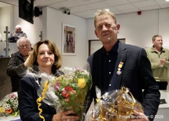 Maak een aansprekende titel bij dit bericht. Plaats geen andere tekst in de titel.Koninklijke onderscheiding voor Ger Luit  Ger heeft vandaag 31 maart  een Koninklijke onderscheiding ontvangen uit hande…