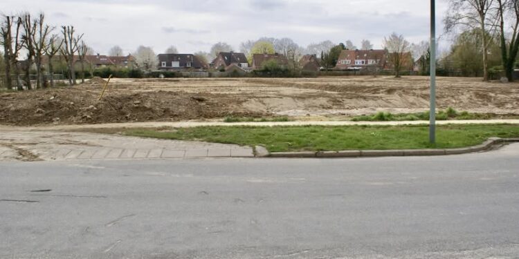 Maak een aansprekende titel bij dit bericht. Plaats geen andere tekst in de titel.Nieuwbouwproject EMMA Kwartier krijgt vorm In Brunssum wordt volop gewerkt aan de toekomst met de ontwikkeling van het n…