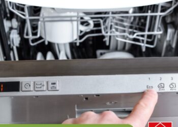 Schrijf een korte en pakkende titel in het Nederlands op basis van de onderstaande Facebooktekst: Wist je dat je energierekening lager wordt én je het net helpt ontlasten door simpelweg je wasmachine of vaatwasser later aan te zetten? 🧺⚡ Op dit moment gebruiken we met z’n allen vaak op dezelfde momenten stroom (tussen 18 en 20 uur). Door je energieverbruik te verschuiven, maak je deel uit van die oplossing! Zo doe je dat:  Zet je vaatwasser pas aan als je gaat slapen. Was op een rustig moment zoals overdag of in het weekend. Laad je elektrische auto op buiten de spitsuren. Het klinkt klein, maar samen maken we een groot verschil. 💚 Heb je vragen over hoe je jouw energieverbruik slimmer kunt plannen? De mensen van het Energieloket zitten voor je klaar – de WoonwijzerWinkel Limburg..    Gebruik normale Nederlandse hoofdletterregels:   – Begin de titel met een hoofdletter.   – Gebruik hoofdletters bij plaatsnamen of namen van personen.   – Schrijf de rest van de titel zoals gebruikelijk, zonder onnodige hoofdletters.  Geef alleen de titel terug. Geen uitleg of extra tekst.