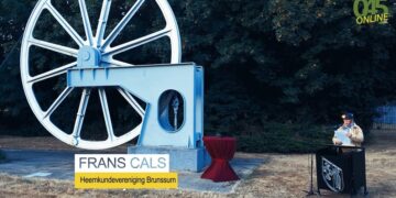 Maak een aansprekende titel bij dit bericht. Plaats geen andere tekst in de titel.BRUNSSUMS MIJNVERLEDEN STAAT NU LETTERLIJK IN HET LICHT. Maandagavond gebeurde er iets bijzonders aan de Akerstraat.  Om…