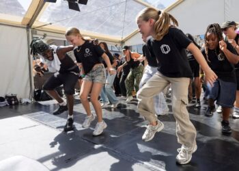 Schrijf een korte en pakkende titel in het Nederlands op basis van de onderstaande Facebooktekst: Drie dagen lang stond Heerlen in het teken van breakdance, hiphop, waacking en nog veel meer! 🔥 Dansers van over de hele wereld lieten hun beste moves zien tijdens spectaculaire battles en performances. Wat was jouw hoogtepunt van deze 25e editie van The Notorious IBE? 📸 [ o ] luclodder fotografie Gemeente Heerlen The Notorious IBE.    Gebruik normale Nederlandse hoofdletterregels:   – Begin de titel met een hoofdletter.   – Gebruik hoofdletters bij plaatsnamen of namen van personen.   – Schrijf de rest van de titel zoals gebruikelijk, zonder onnodige hoofdletters.  Geef alleen de titel terug. Geen uitleg of extra tekst.