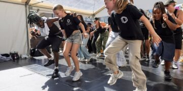 Schrijf een korte en pakkende titel in het Nederlands op basis van de onderstaande Facebooktekst: Drie dagen lang stond Heerlen in het teken van breakdance, hiphop, waacking en nog veel meer! 🔥 Dansers van over de hele wereld lieten hun beste moves zien tijdens spectaculaire battles en performances. Wat was jouw hoogtepunt van deze 25e editie van The Notorious IBE? 📸 [ o ] luclodder fotografie Gemeente Heerlen The Notorious IBE.    Gebruik normale Nederlandse hoofdletterregels:   – Begin de titel met een hoofdletter.   – Gebruik hoofdletters bij plaatsnamen of namen van personen.   – Schrijf de rest van de titel zoals gebruikelijk, zonder onnodige hoofdletters.  Geef alleen de titel terug. Geen uitleg of extra tekst.